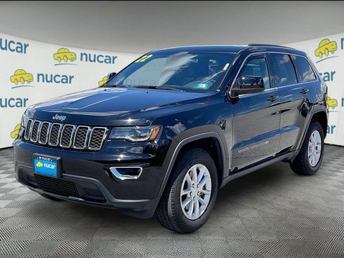 Used 2022 Jeep Grand Cherokee Laredo X AWD/4WD image 3