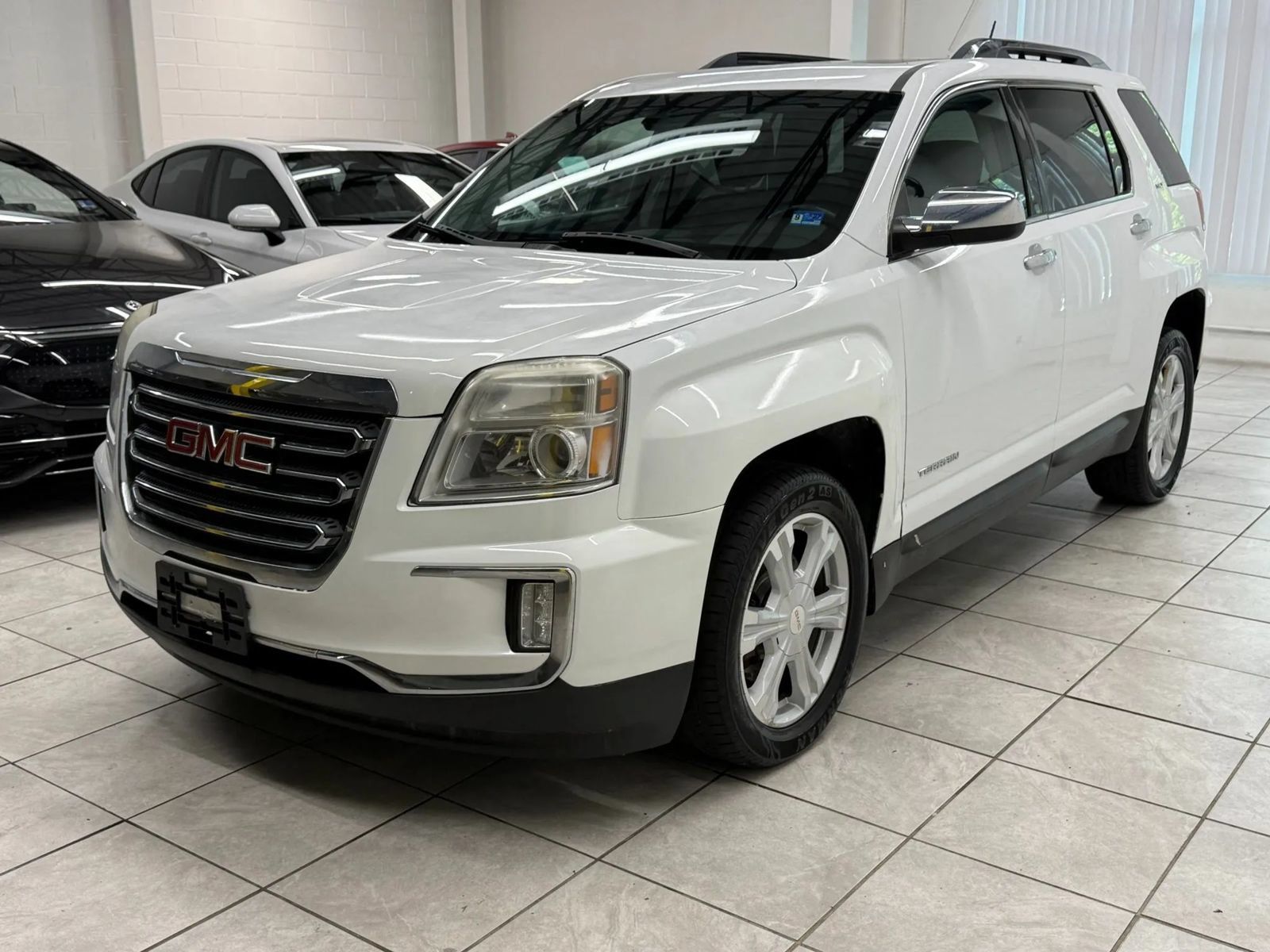 Used 2016 GMC Terrain SLT w/ Open Road Package AWD/4WD image 3