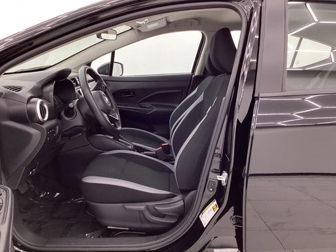 Used 2025 Nissan Versa S FWD image 13