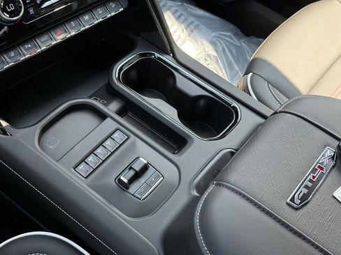 New 2026 GMC Sierra 2500 AT4X w/ AT4X AEV Edition AWD/4WD image 29
