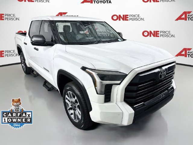 Used 2022 Toyota Tundra SR5 w/ SR5 Convenience Package AWD/4WD image 1