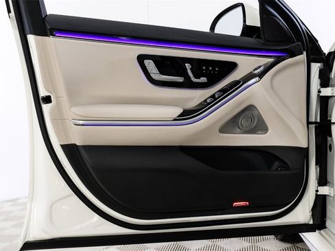 Used 2023 Mercedes-Benz S 500 S 500 image 43