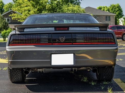 Used 1989 Pontiac Firebird Trans Am RWD image 17