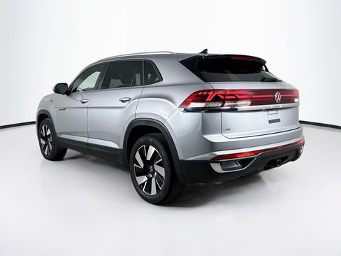 Used 2026 Volkswagen Atlas Cross Sport SE FWD image 29
