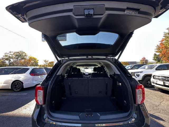 Certified 2023 Ford Explorer XLT AWD/4WD image 40