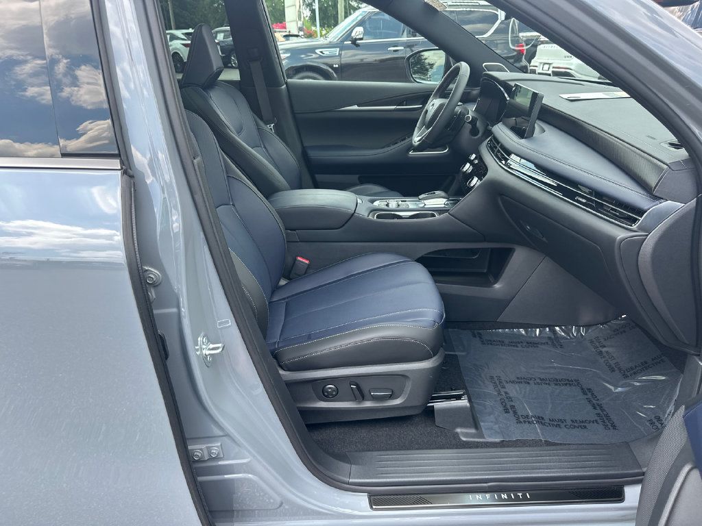 Certified 2026 INFINITI QX60 Sport w/ Dark Cargo Package AWD/4WD image 11