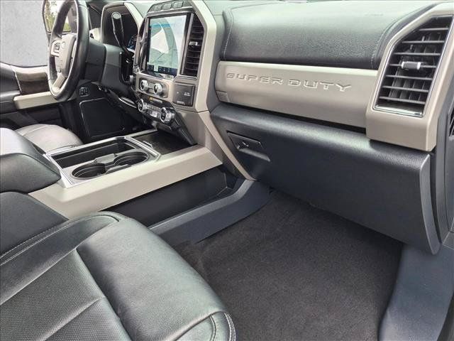 Used 2022 Ford F250 Lariat w/ Black Appearance Package AWD/4WD image 21