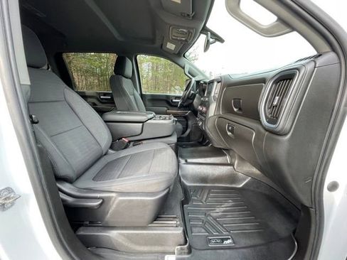 Used 2021 Chevrolet Silverado 3500 LT w/ Convenience Package image 21