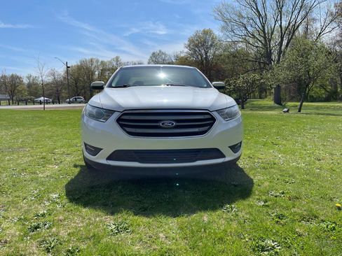 Used 2014 Ford Taurus SEL w/ Equipment Group 201A image 37