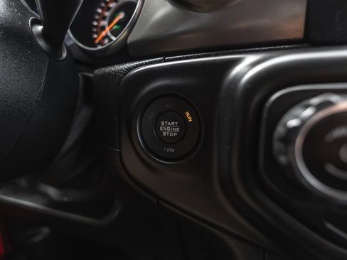 Used 2020 Jeep Gladiator Sport w/ Quick Order Package 24S AWD/4WD image 17