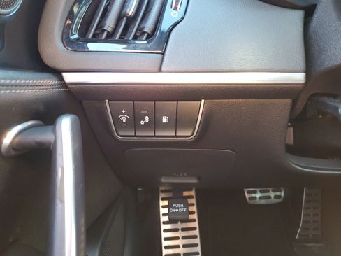 Used 2021 Kia Stinger GT-Line image 29