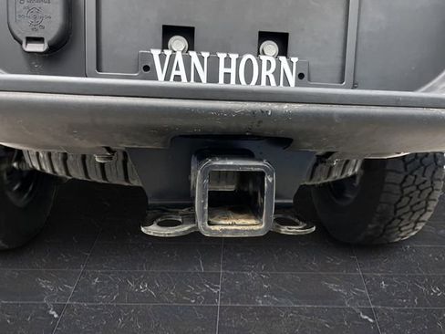 Used 2023 Jeep Gladiator Rubicon w/ Cold Weather Group image 34