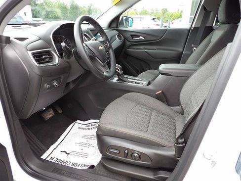 Used 2024 Chevrolet Equinox LT AWD/4WD image 13