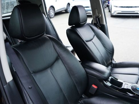 Used 2017 Nissan Leaf SL w/ Premium Package image 21