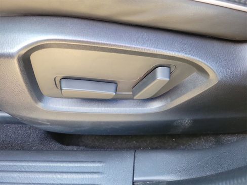 Used 2025 MAZDA CX-5 AWD 2.5 S w/ Select Package image 17