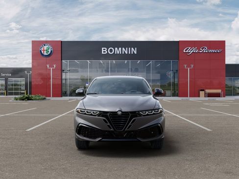 New 2026 Alfa Romeo Tonale AWD/4WD image 6