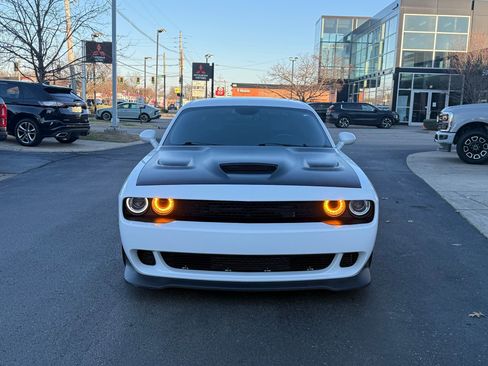 Used 2016 Dodge Challenger SRT Hellcat image 6
