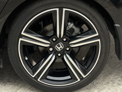 Used 2024 Honda Accord Sport image 9