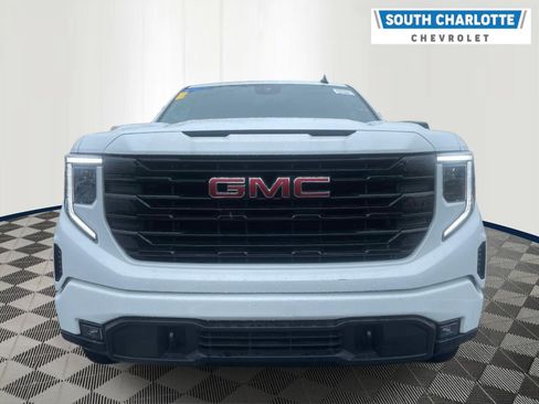 Used 2024 GMC Sierra 1500 Elevation AWD/4WD image 2