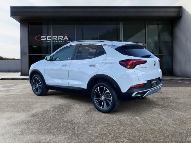 Used 2023 Buick Encore GX Select AWD/4WD image 3