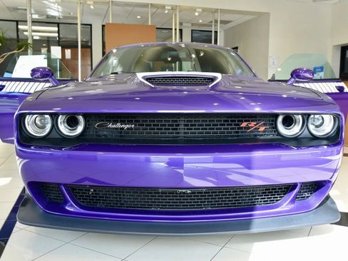 Used 2019 Dodge Challenger R/T Scat Pack image 2