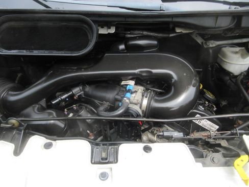 Used 2019 Ford Transit 250 148 Medium Roof RWD image 36