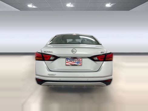 Used 2023 Nissan Altima 2.5 SV image 8