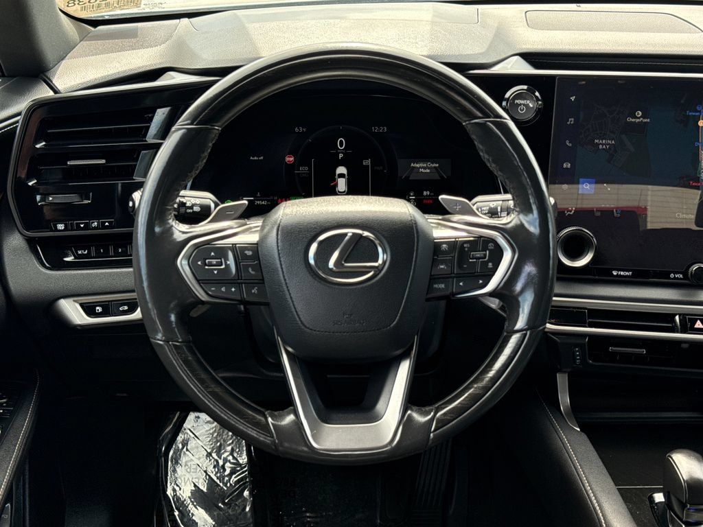Used 2025 Lexus RX 350h AWD/4WD image 14