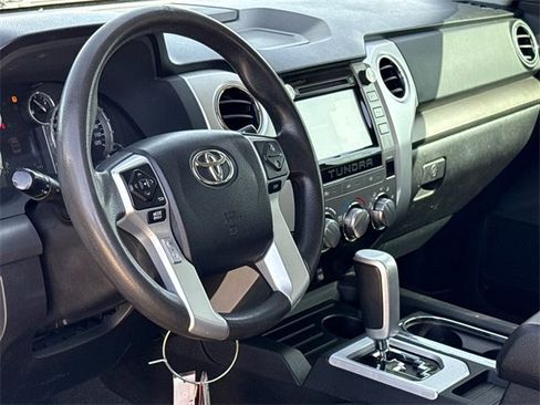 Used 2015 Toyota Tundra SR5 image 18