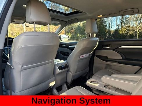 Used 2017 Toyota Highlander XLE image 20
