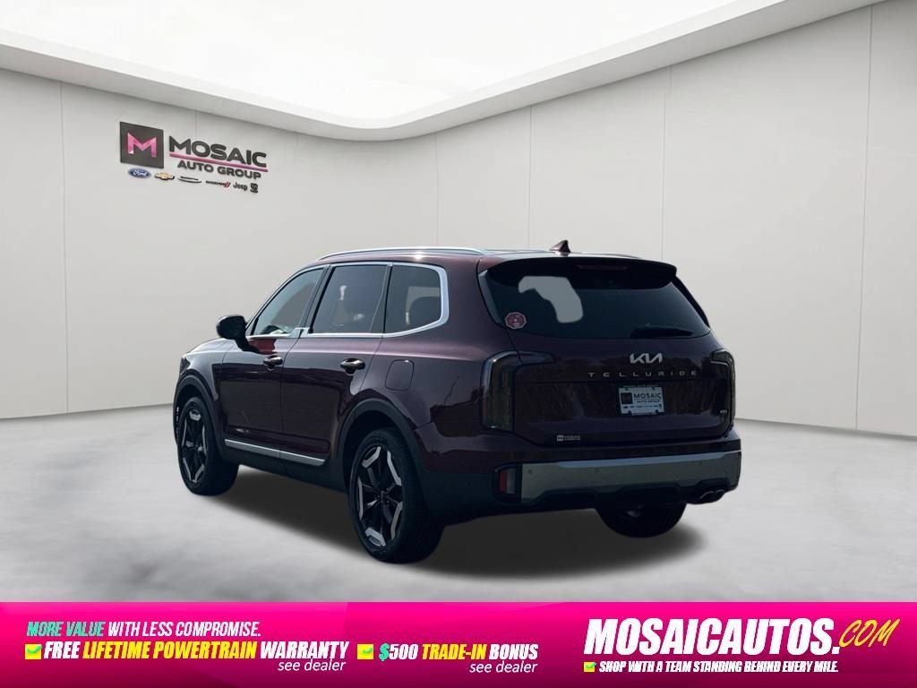 Used 2023 Kia Telluride EX w/ EX Captain's Chair Package AWD/4WD image 5