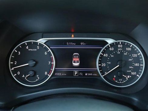 Certified 2025 Nissan Sentra SV FWD image 10