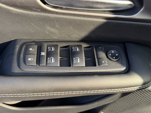 New 2027 Chrysler Pacifica Select AWD/4WD image 14