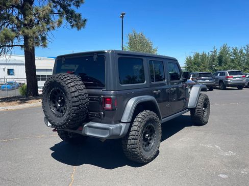 Used 2019 Jeep Wrangler Unlimited Rubicon AWD/4WD image 5