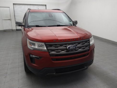 Used 2018 Ford Explorer XLT w/ Equipment Group 202A FWD image 14