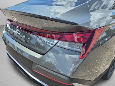 New 2026 Hyundai Elantra SEL Sport FWD image 34