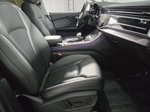 Used 2022 Audi Q8 Premium Plus w/ Premium Plus Package image 3