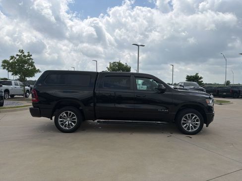 Used 2023 RAM 1500 Laramie AWD/4WD image 5