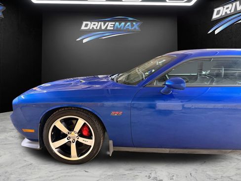 Used 2012 Dodge Challenger SRT8 RWD image 9