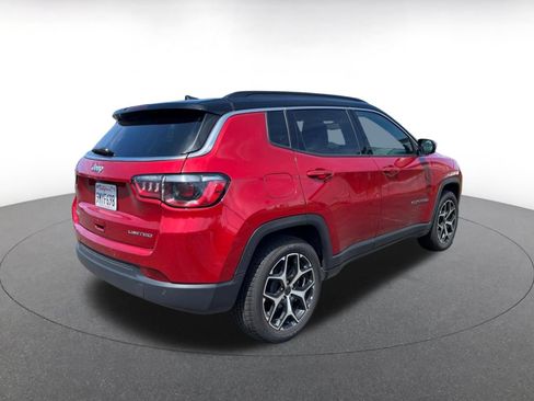 Used 2025 Jeep Compass Limited AWD/4WD image 7