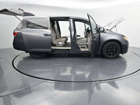 Used 2016 Honda Odyssey LX image 35
