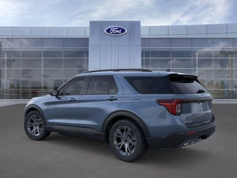 New 2026 Ford Explorer Active w/ Active Comfort Package image 4