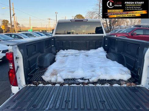 Used 2024 Chevrolet Silverado 2500 LT image 3