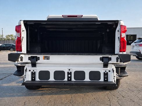 Used 2022 Chevrolet Silverado 1500 LTZ w/ LTZ Premium Package AWD/4WD image 5
