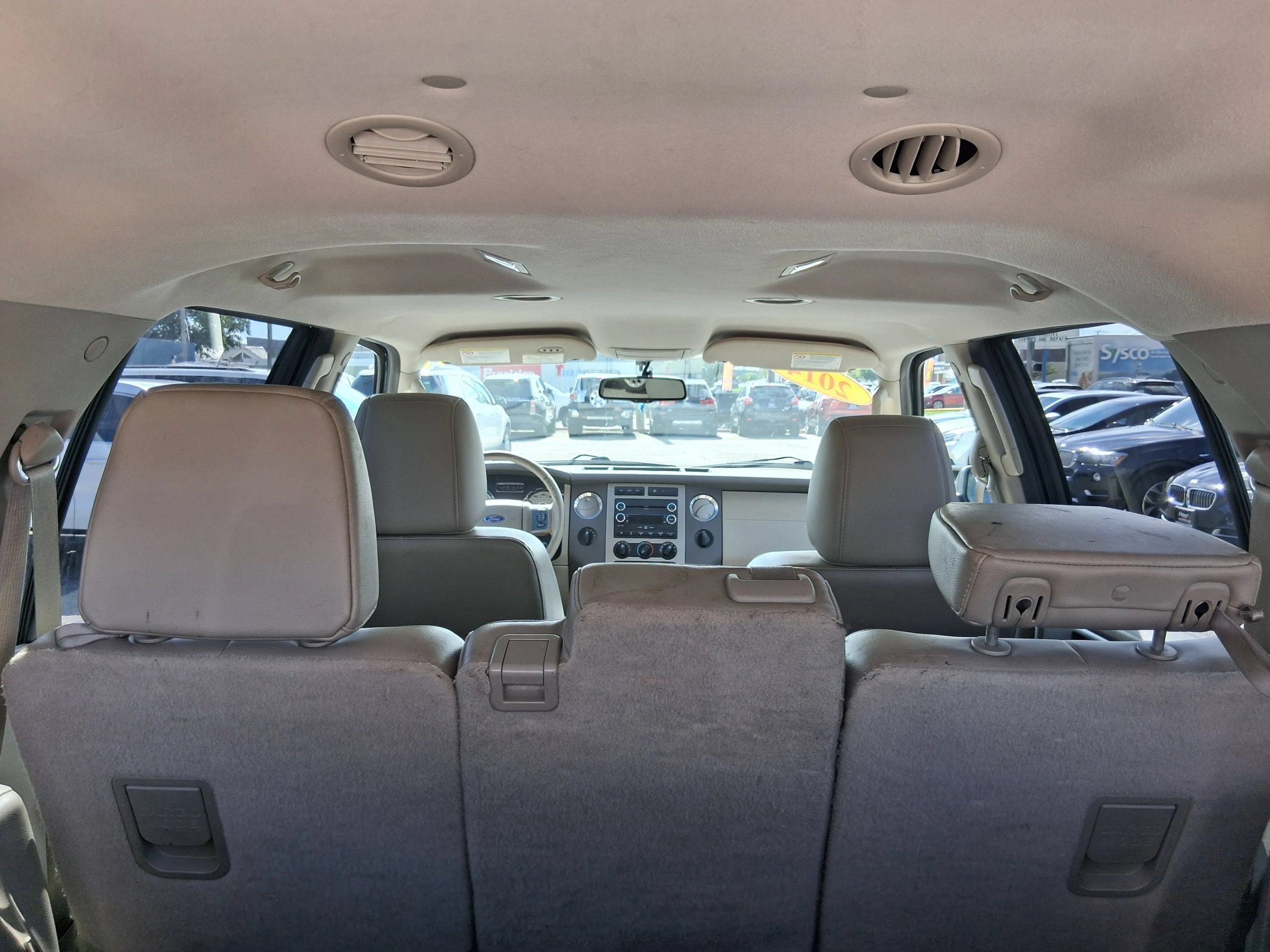 Used 2014 Ford Expedition XLT w/ Leather Seating Package AWD/4WD image 10