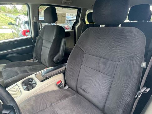 Used 2014 Dodge Grand Caravan SXT FWD image 10