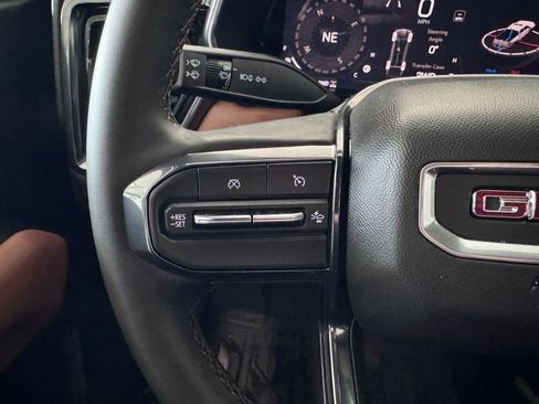 Certified 2025 GMC Canyon AT4 AWD/4WD image 14