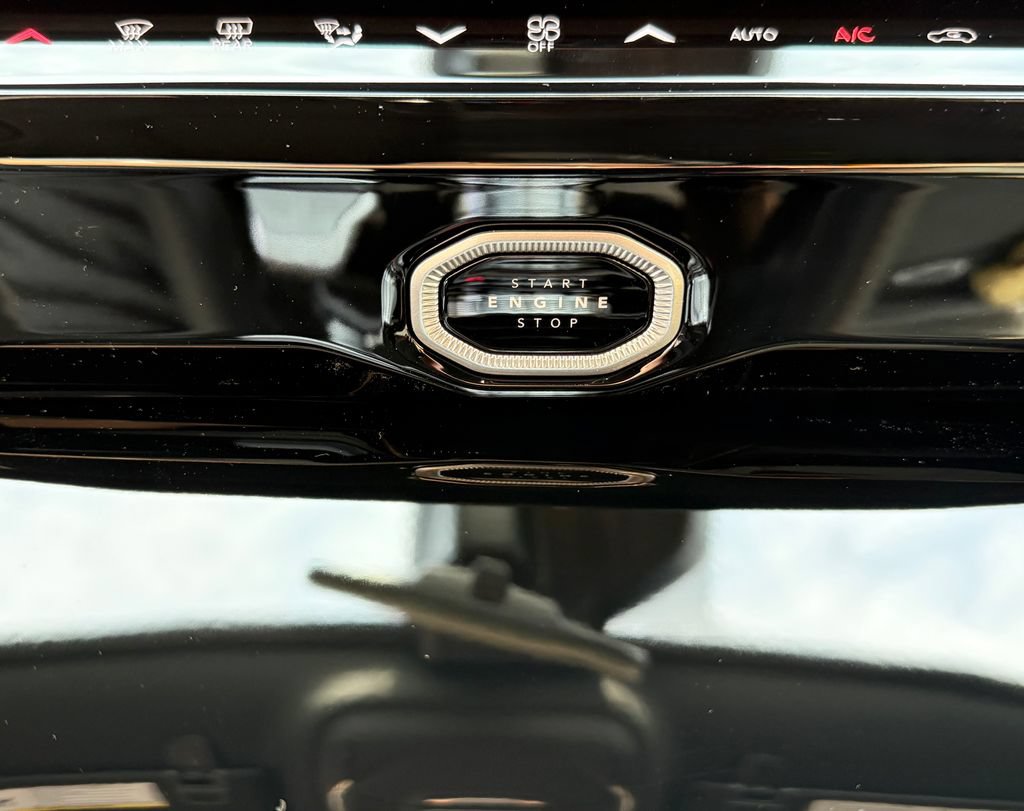 New 2026 Jeep Grand Cherokee Altitude AWD/4WD image 7