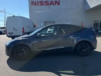 Used 2021 Tesla Model Y Long Range video 1