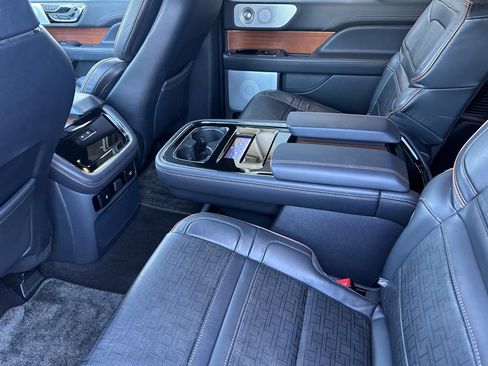 Used 2024 Lincoln Navigator L Black Label AWD/4WD image 12